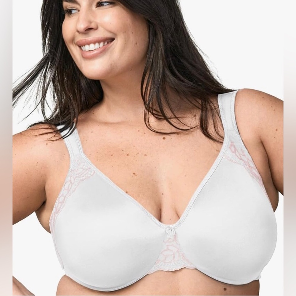 NWOT Wonderbra Plus Style No Poke Underwire Bra